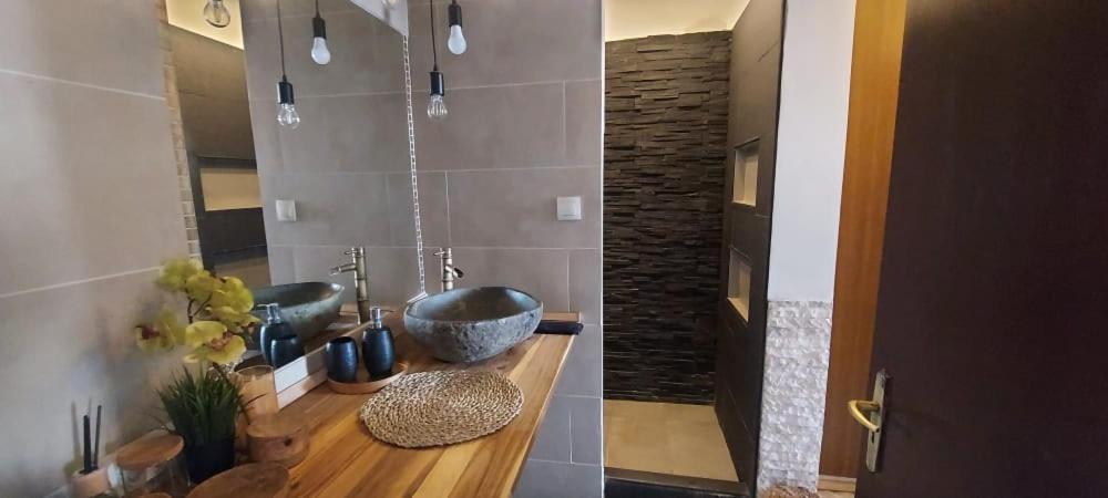 Appartement Imadnivalo Kislakas à Budapest Extérieur photo